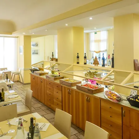 Hotel Nuova Sabrina 3*