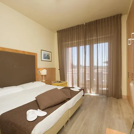 Hotel Nuova Sabrina 3*