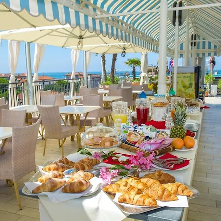 Hotel Nuova Sabrina 3*